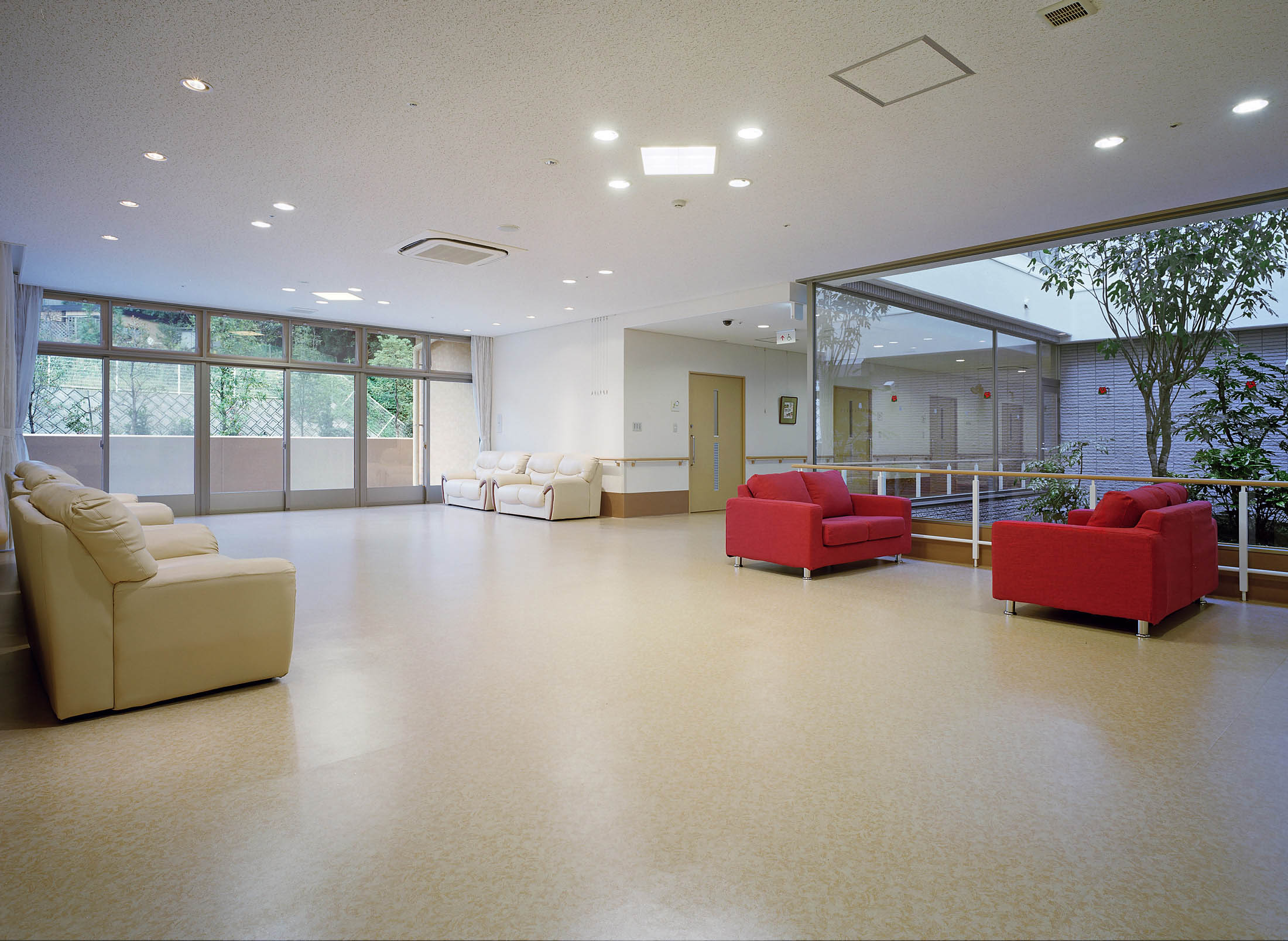 有料老人ホームふれあいの里　山田の正社員 介護福祉士 介護職 介護付き有料老人ホームの求人情報イメージ2